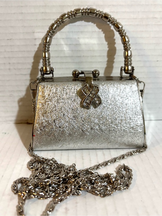 Vintage Handbags - Silver Metallic Top-Handle Evening Bag with Chain